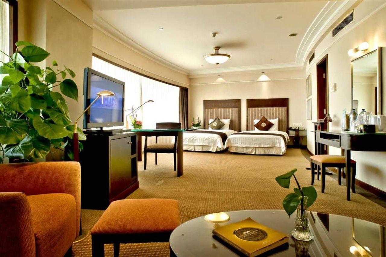Howard Johnson Ginwa Plaza Hotel Сиан Екстериор снимка