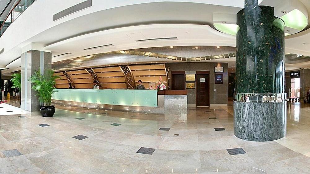 Howard Johnson Ginwa Plaza Hotel Сиан Екстериор снимка
