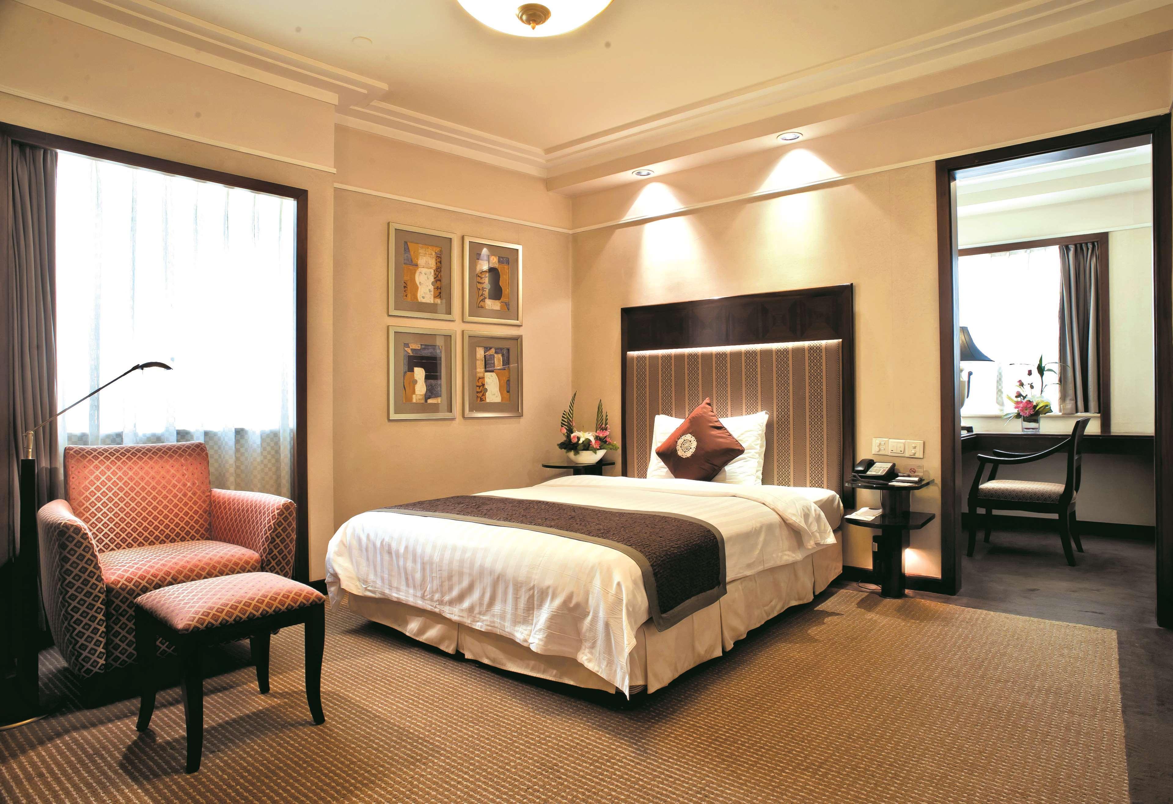 Howard Johnson Ginwa Plaza Hotel Сиан Екстериор снимка