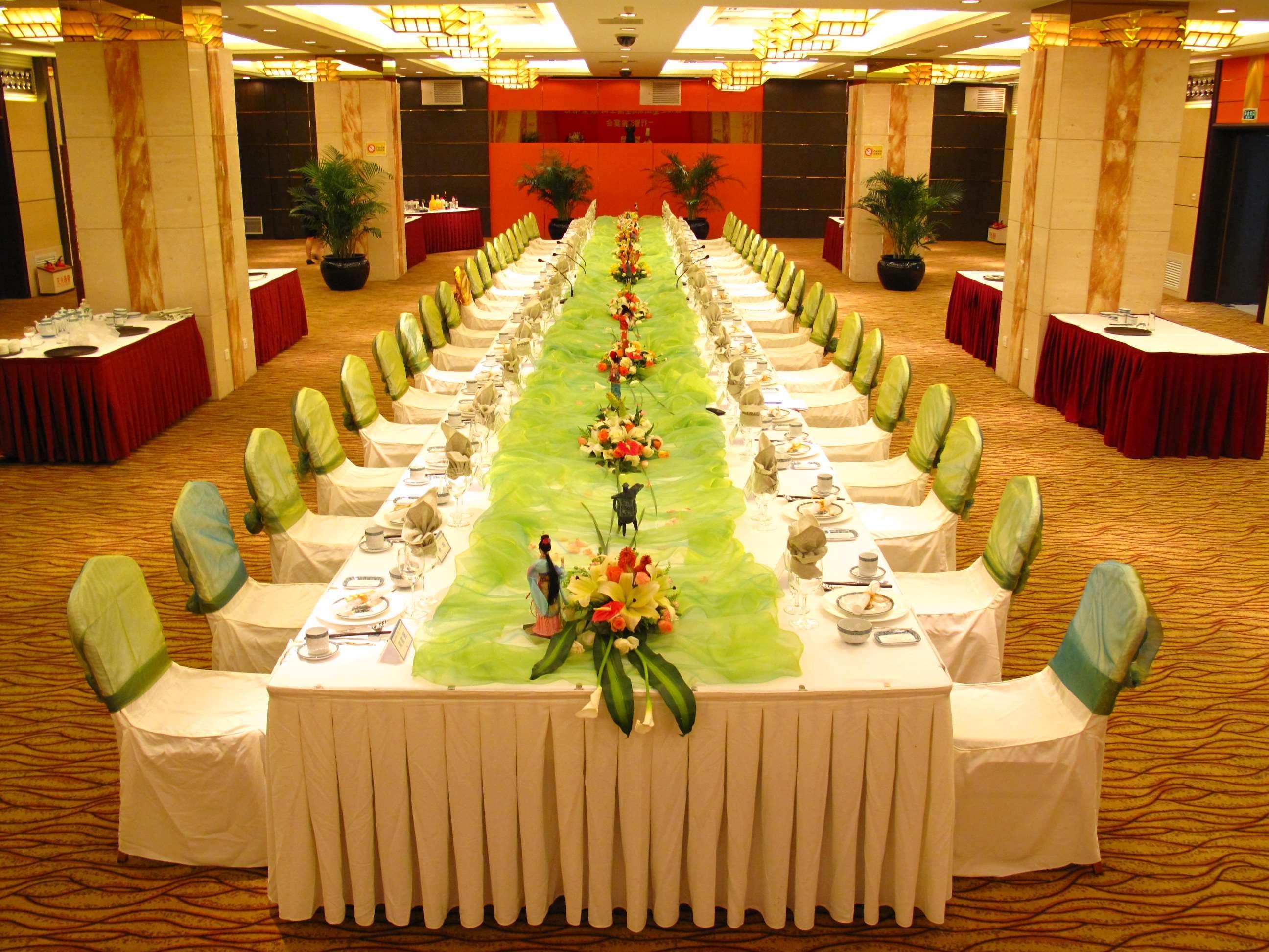 Howard Johnson Ginwa Plaza Hotel Сиан Екстериор снимка