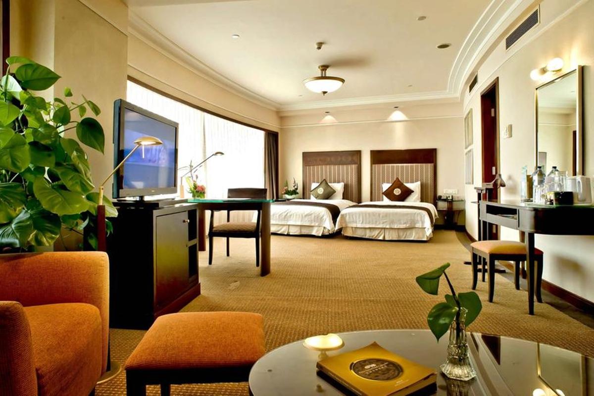 Howard Johnson Ginwa Plaza Hotel Сиан Екстериор снимка